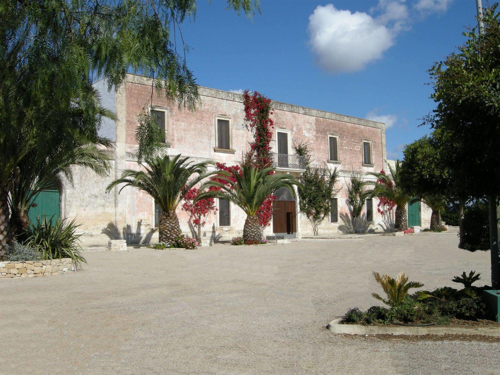 Masseria Mazzetta Salento Corte Del Falconiere B&B Саличе-Салентино Экстерьер фото